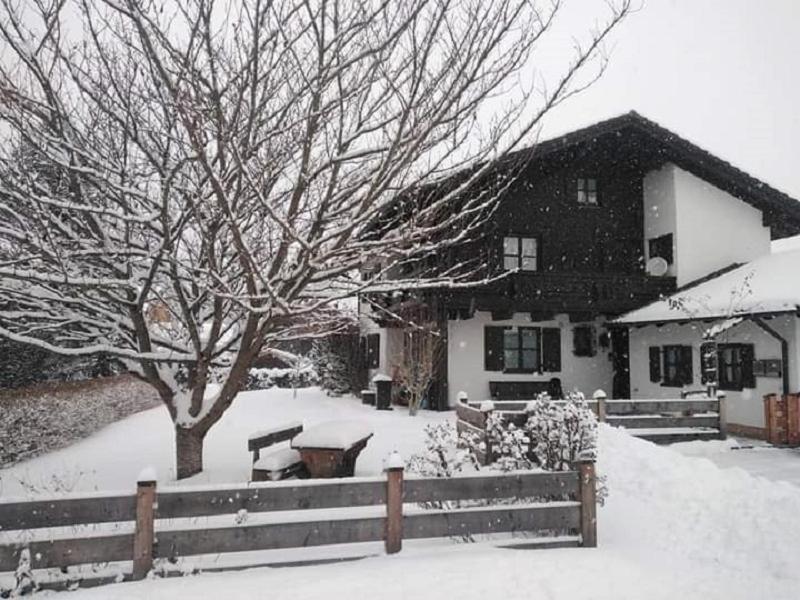 Appartement Gipfelblick Am Woessenerbach à Unterwössen Extérieur photo